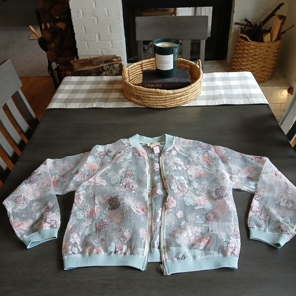 Anthropologie Sheer floral Jacket. A must see!! NWOT Small - Picture 1 of 4